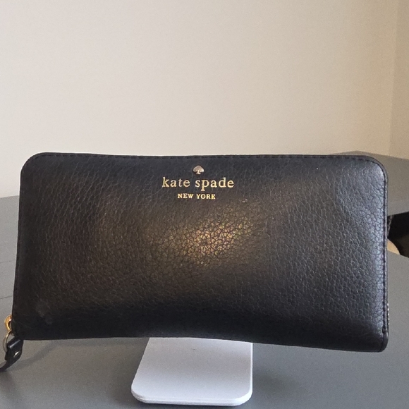 KATE SPADE NEW YORK Black Zip Around Leather Wallet - Picture 3 of 13